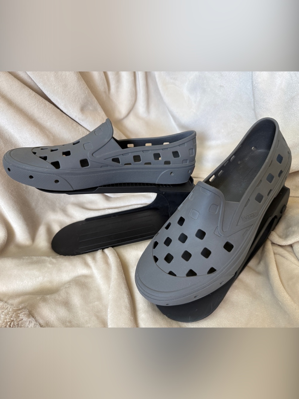 Vans Slip-On TRK Trek Pewter Gray Rubber Water Shoes Men’s 8 Women’s 9.5